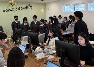 福井商業会社見学